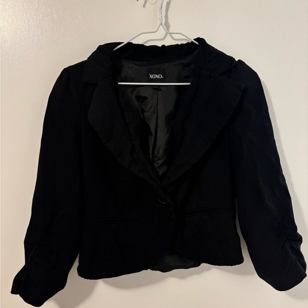 Quiet Luxury Mobwife Aesthetic Classic Black Cropped Blazer Medium